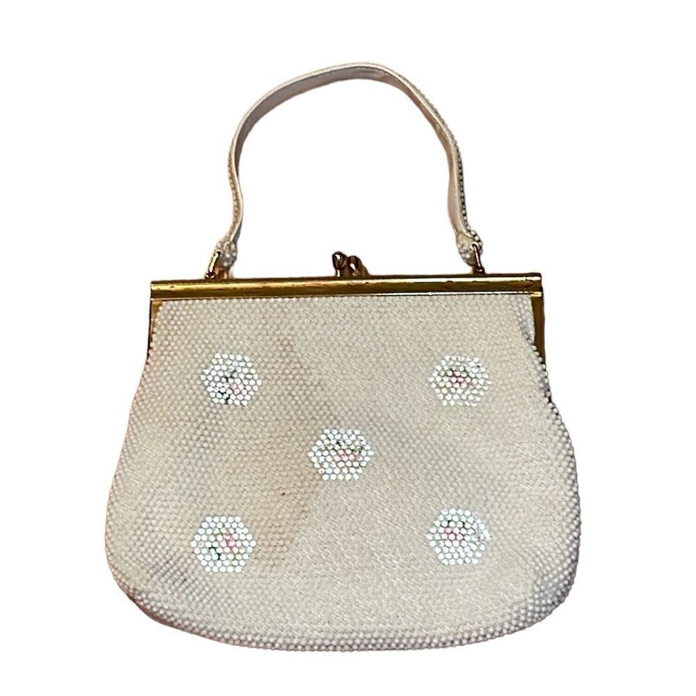 Vintage beaded handbag, kisslock closure, white, and ivory, purse, flowers